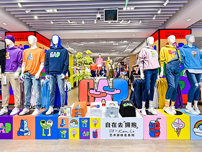 让拥抱治愈一切，Gap x Ken Lo艺术家联名系列正式发布