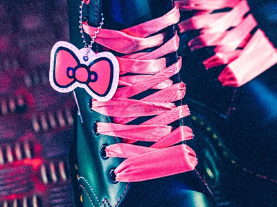 DR. MARTENS × HELLO KITTY AND FRIENDS Dr. Martens与Hello Kitty的全新联名 将更多SANRIO角色带入了人们的视野