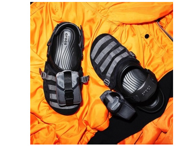 Crocs携手BEAMS强势回归 打造户外军事风 BEAMS X Crocs联名系列第四弹发布，并首次在全球进行发售