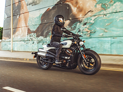 哈雷戴维森推出集超强性能与尖端科技于一体的  Sportster® S全新性能摩托车