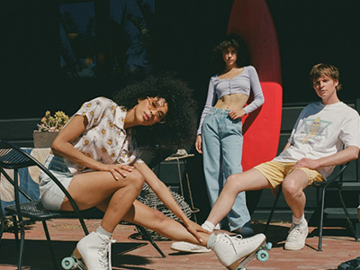 谁打翻了复古调色盘?  让GUESS Originals构筑你的夏日叛逃法则