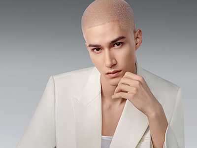 NARS携手品牌挚友INTO1-米卡 开拓彩妆玩趣新边界