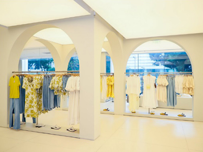 UR广晟旗舰店年销售额突破亿元大关