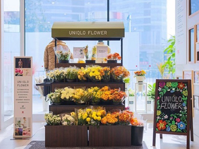 优衣库“生机花店”首次空降上海 节日氛围拉满，圣诞元旦一路花样生活