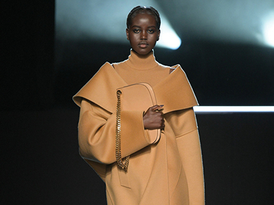漫步纽约：MICHAEL KORS COLLECTION 2022秋冬系列隆重登场
