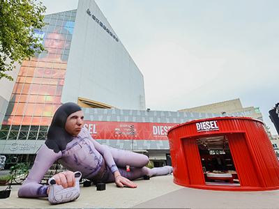 巨人来袭 澎湃幻游 DIESEL 2022秋冬系列快闪店重磅登陆中国