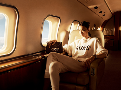 MICHAEL KORS发布全新MICHAEL Michael Kors和MICHAEL KORS MENS 2022秋季系列广告大片