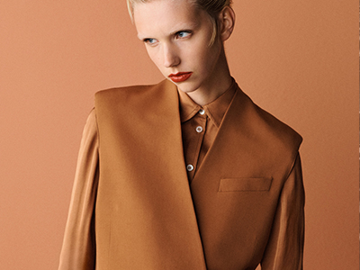 Paul Smith 发布全新2023春夏女装系列，打造昼夜穿搭的现代成衣和晚礼服