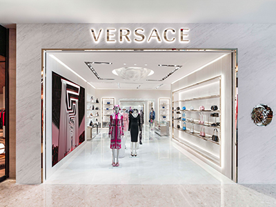Versace为全球精品店注入新生活力