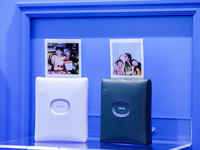 富士instax SQUARE Link全新上市 创意打印带来框不住的惊喜