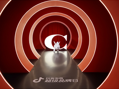  COACH大白兔联名再添新，携手抖音电商超级品牌日打造全链路营销新策略