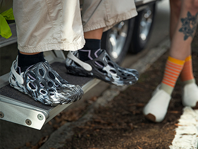 MERRELL HYDRO MOC「毒液」系列，看众位「多洞青年」解锁洞洞鞋潮流穿搭新「型」式