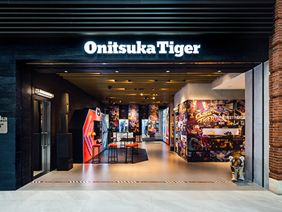 Onitsuka Tiger 鬼塚虎举办《街头霸王6》特别联名鞋款限量发售活动