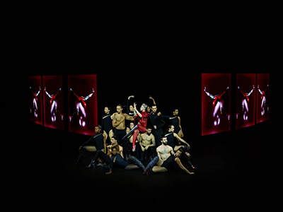 CHRISTIAN LOUBOUTIN路铂廷携THE LOUBI SHOW IV梦幻揭幕2024年春夏女士系列