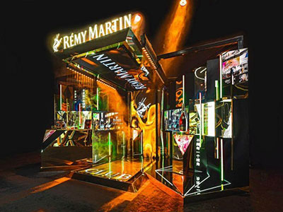 锐变棱角 邑链活力 Rémy Martin人头马亮相2024春夏上海时装周