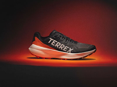 adidas TERREX发布新款越野竞速跑鞋 Agravic Speed Ultra 大速流星，疾驰山野