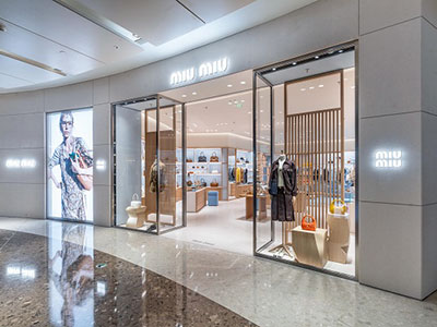 MIU MIU上海国际金融中心精品店焕新启幕