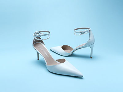 始于悦己，成就爱人 STUART WEITZMAN 逐爱推出2024婚嫁限定胶囊系列