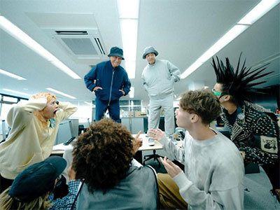 融合90年代原宿风格与朋克精神 Vans 以“原宿朋克”为主题，推出TDC设计师系列新品
