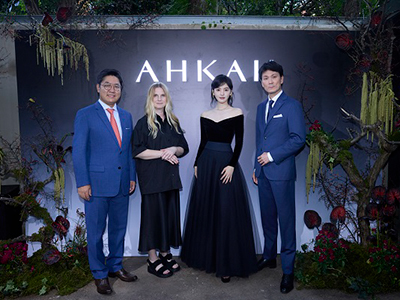 华灯璀璨 与光共舞 AHKAH品牌焕新重塑暨chandelier系列新品发布