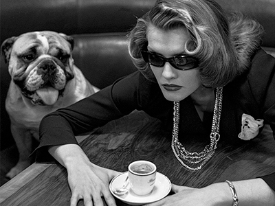 POMELLATO宝曼兰朵呈现赫尔穆特·纽顿（HELMUT NEWTON）80 年代影像展
