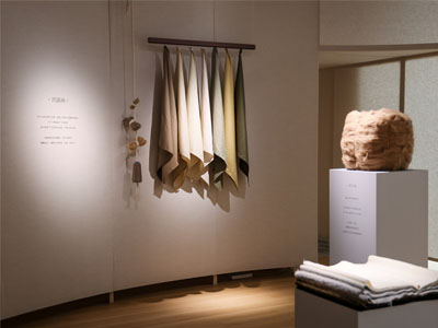 循迹真我二十载，爱唯携手《T》中文版解码中国时尚诞生之路