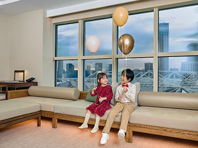 新加坡滨海湾康莱德酒店：温暖冬日庆典邀约 悦享年末臻彩 ，风味艺术匠心温馨融汇