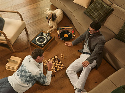 CANALI 呈献 Chalet 胶囊系列