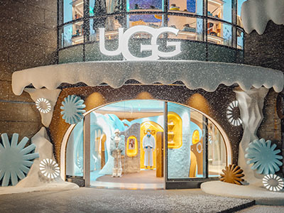 UGG®与上海新天地共启 “FEELCATION冰雪慢游奇遇” 年末盛典 ——————以都市慢游，邂逅UGG专属自在与松弛