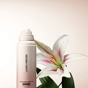 全新 Laura Mercier 罗拉玛希焕颜清透柔焦定妆喷雾 水光定妆，持久锁润