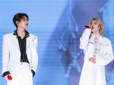 时尚偶像团体ONER佩戴SWAROVSKI 闪耀亮相