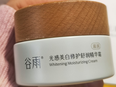 屏障脆弱期，怎么美白不刺激？这份「稳白清单」给你答案