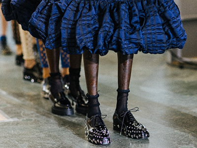 Jimmy Choo 携手 noir kei ninomiya 发布联名系列