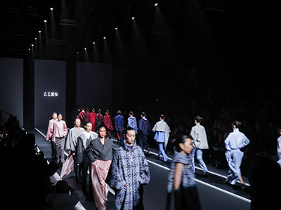 探寻内在力量：乙乙国际以时装解构“规则下的自我”