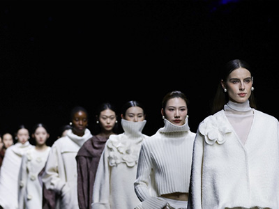 栖野藏锦：KIPMIC STYLE 2026秋冬，以时装重塑内在肌肤