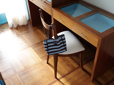 SANDRO 推出全新钩织包袋与配饰系列