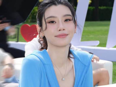 清逸焕新，晶璨随行 奚梦造型赏析