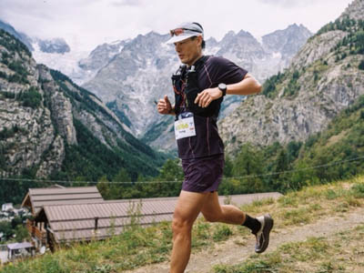 Salomon 萨洛蒙品牌挚友杨祐宁解锁 UTMB 人生首野
