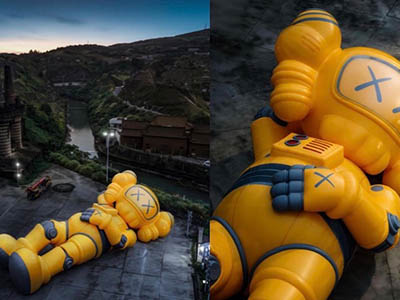 KAWS与AllRightsReserved呈献： 《KAWS:HOLIDAY》杭州 首登杭州西湖十景之一「西子湖畔•柳浪闻莺」