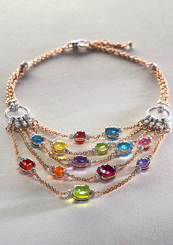 14-Nudo Collier Plastron.jpg