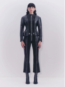 新闻稿：Alexander McQueen 2022早春女装系列瞩目呈献462.png