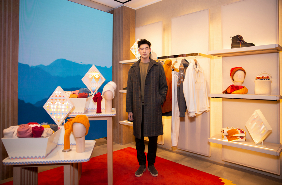 James李铢衔 (1).jpg