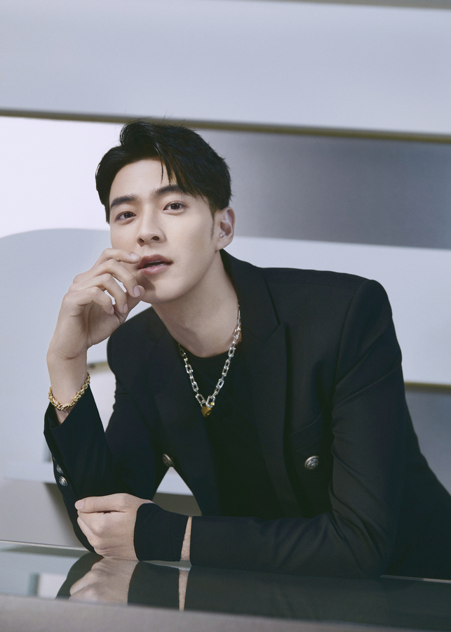 20220113233925sufsd.jpg FARFETCH x James-1.jpg