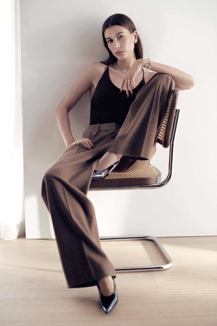 20220620125448vjqhr.jpg 2-蒂芙尼全球品牌代言人海莉·比伯(Hailey Bieber)倾情演绎Tiffany T系列2022全新广告大片.jpg