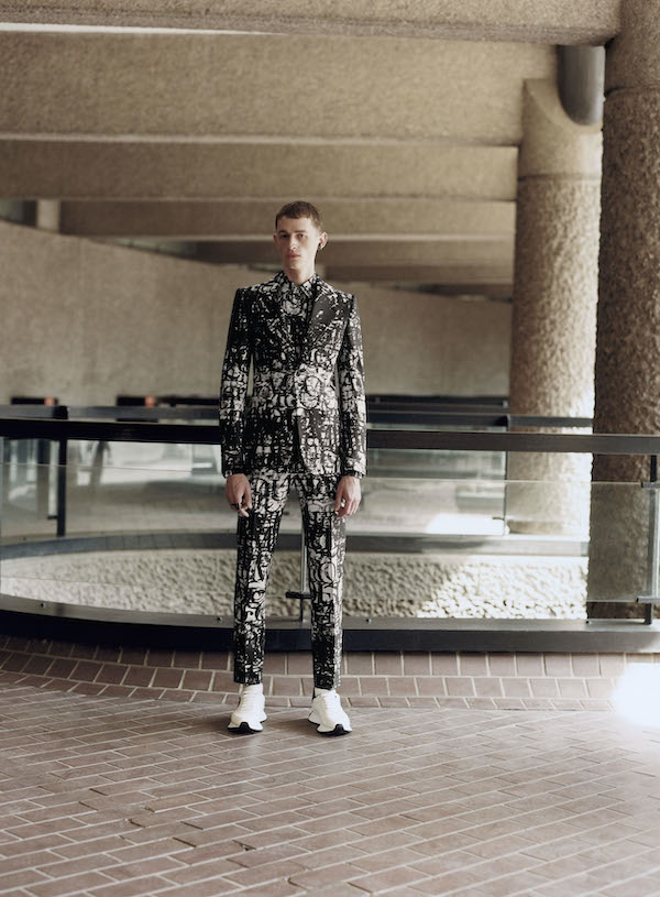 AMQ MENSWEAR PRE SS23 LOOK 1 (1).jpg