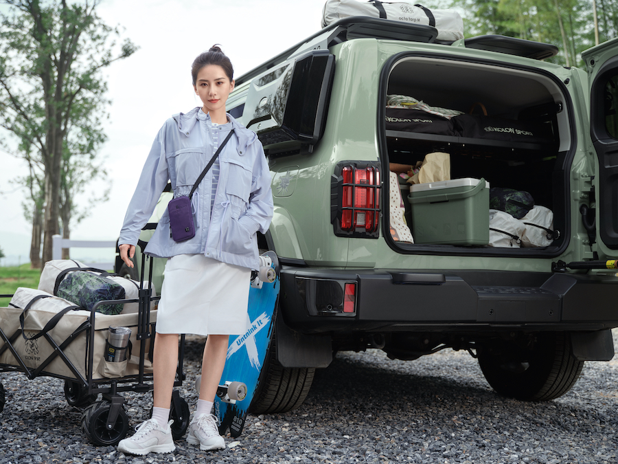图片3-KOLON SPORT 可隆 女士LOGO提花防风夹克.jpg
