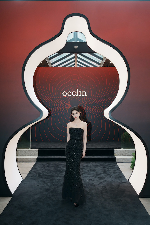 演员林允佩戴Qeelin Wulu Garden系列珠宝出席Qeelin麒迹花园私享珠宝展.jpg