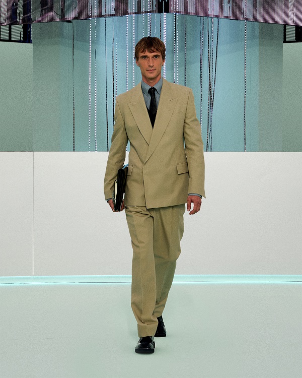 BOSS_FW23_Fashion_Show_Runway_Full_Look_Images-62__original.jpeg