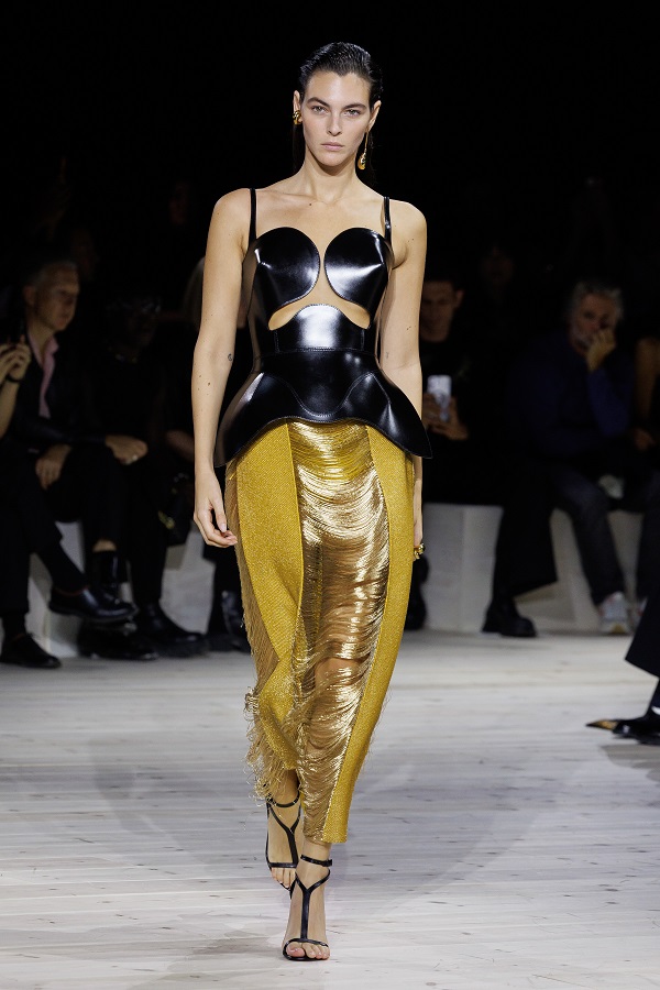 LOOK 2.jpg