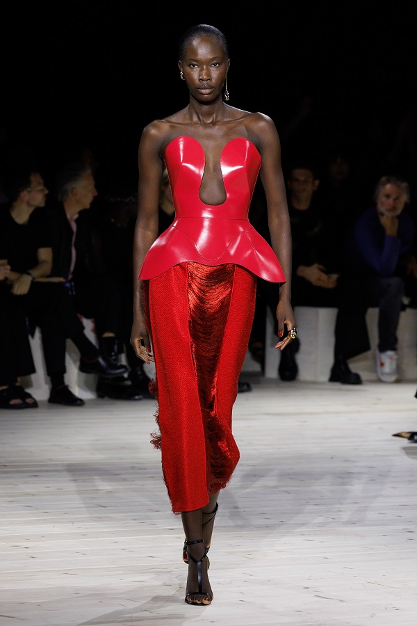 LOOK 4.jpg